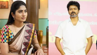 Julie Vs TVK Vijay 2026 03 941897bf27ed25636f6a3bff57230fc1 1200x675 1 விஜய் பிரச்சாரம் தொடங்கும் முன்பே பெரம்பூரில் எதிர் களமிறங்கிய நடிகை ஜூலி Theechudar