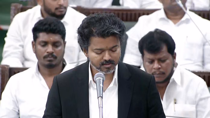 20260619210L e1782209706915 696x391 1 காவிரி விவகாரத்தில் விஜய் அதிரடி! “தமிழ்நாட்டுக்காக எந்த அவமானத்தையும் சந்திக்க தயார்” 1 20260619210L e1782209706915 696x391 1 காவிரி விவகாரத்தில் விஜய் அதிரடி! “தமிழ்நாட்டுக்காக எந்த அவமானத்தையும் சந்திக்க தயார்” Theechudar